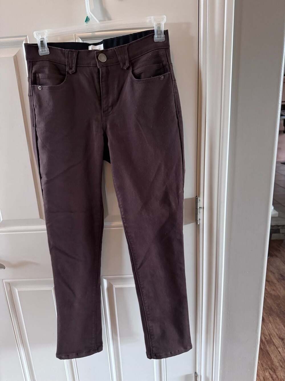 Korye Women’s Brown Stretch Pants Jeans Size 30 – 30” Waist 29” Inseam